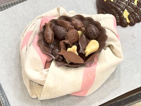 Chocolate Scallop - 50