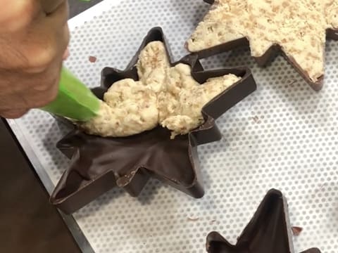 Chocolate Christmas Stars with Praliné & Caramel - 89