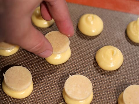 Ready-To-Fill Craquelin Choux Puffs - 22