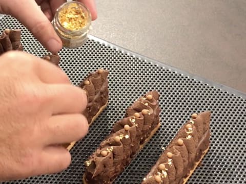 Chocolate & Salted Caramel Mini Yule Logs - 88