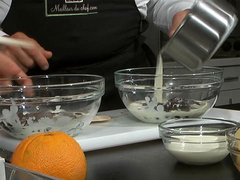 Pear & Chocolate Mini Yule Logs - Illustrated recipe - Meilleur du Chef
