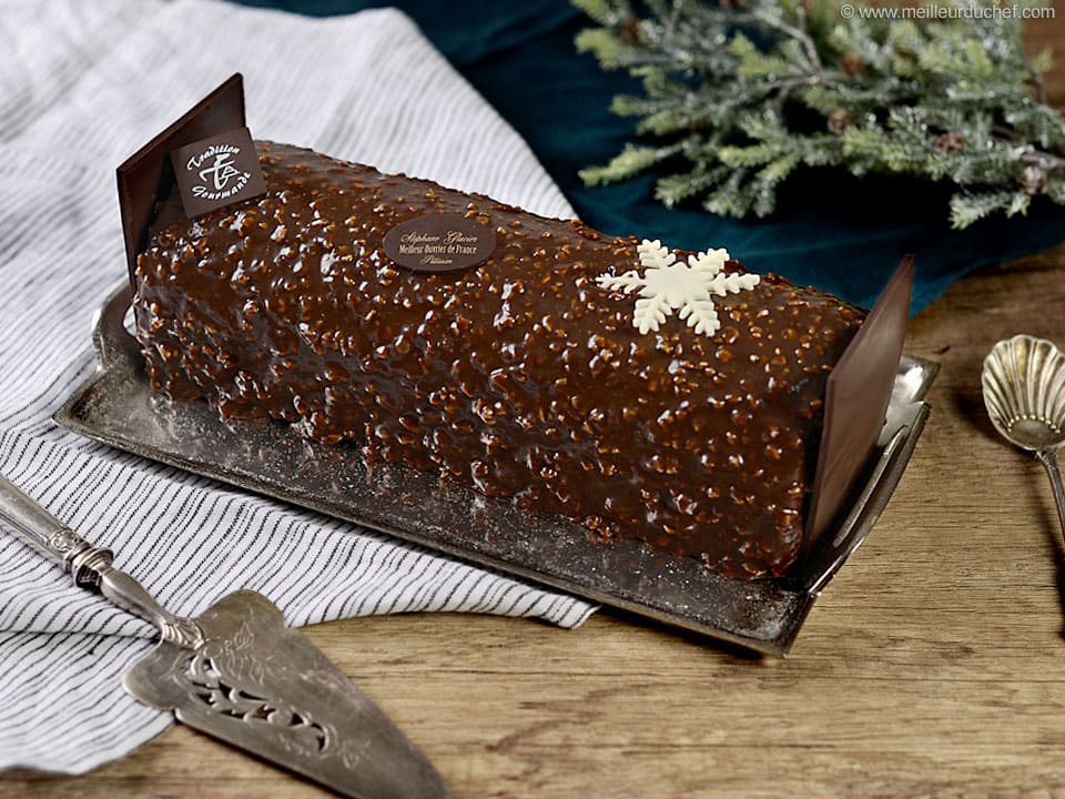 Chocolate, Vanilla & Salted Butter Caramel Yule Log Illustrated