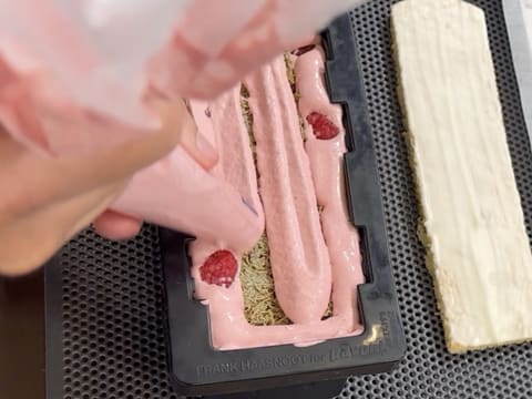 Raspberry & Pistachio Christmas Yule Log - 67