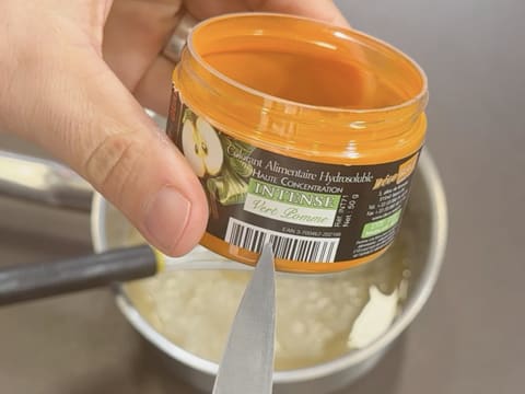 Kombucha Christmas Yule Log, Green Apple & Smoked Vanilla - 33