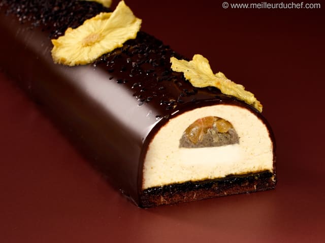 Pineapple, Coconut & Black Sesame Praline Christmas Yule Log