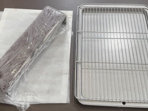 Pineapple, Coconut & Black Sesame Praline Christmas Yule Log - 166