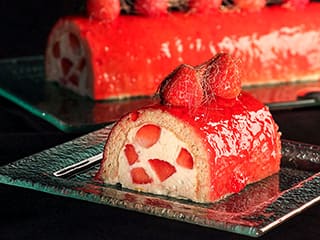Strawberry & Champagne Yule Log