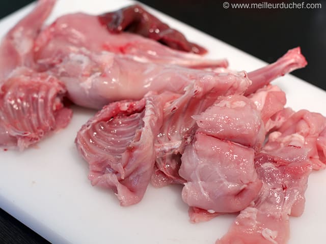 Cutting raw a rabbit