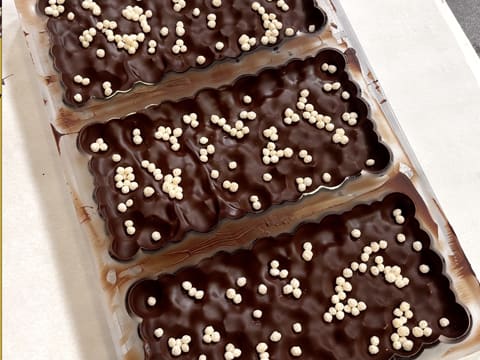 Dark Chocolate Bars with Pistachio Filling - 36