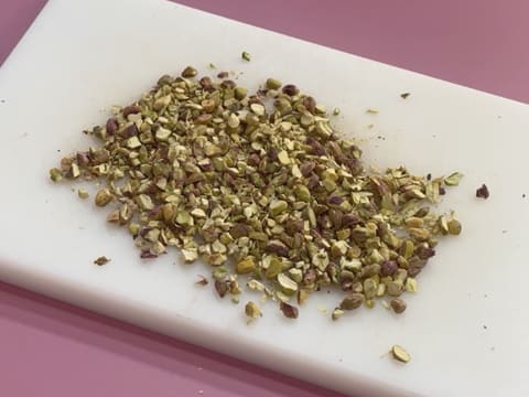 Dubai Milk Chocolate Bar with Pistachios - 18