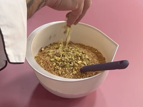 Dubai Milk Chocolate Bar with Pistachios - 21