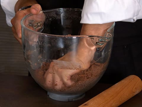 Vanilla & Chocolate Gâteau Saint-Honoré - 20