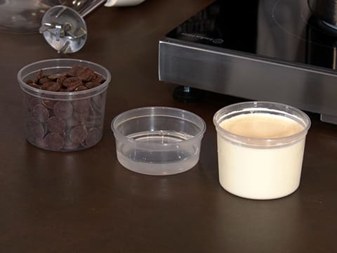 Vanilla & Chocolate Gâteau Saint-Honoré - 46
