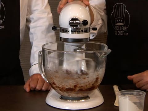 Vanilla & Chocolate Gâteau Saint-Honoré - 9