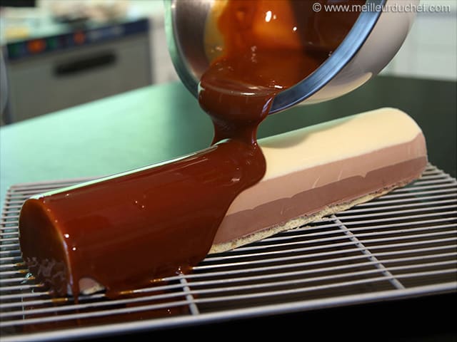 Glossy Caramel Icing