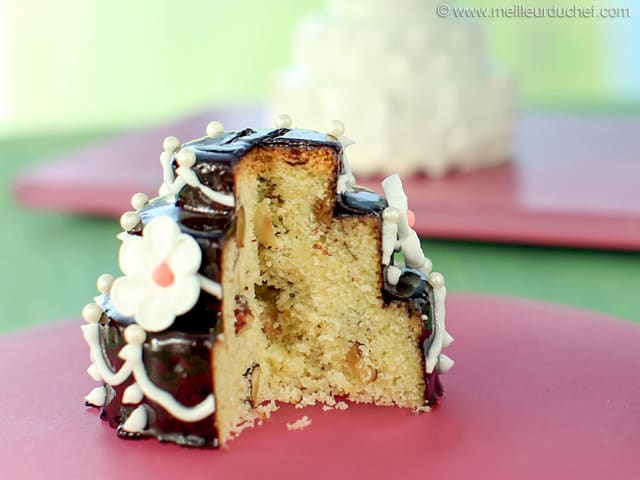 Hazelnut & Chocolate Mini Wedding Cakes