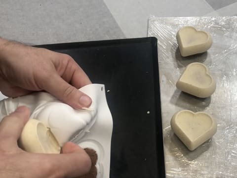 Mini Heart Cakes with Praliné & Gianduja - 104