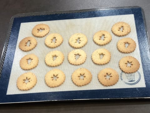 Raspberry Linzer Cookies - 54