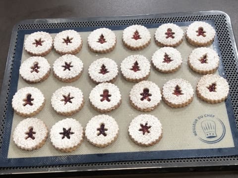 Raspberry Linzer Cookies - 62