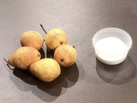 All ingredients for the caramelized pears