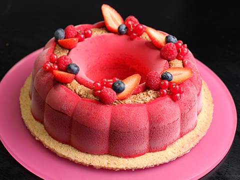 Raspberry, Vanilla & Coconut Cake - 82