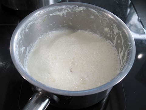 Scallops on Puff Pastry with Garlic Sauce - 2