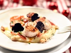 Seared Scallops with Vanilla Parsnip Purée