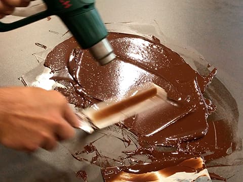 Tempering dark chocolate couverture (traditional method) - 16