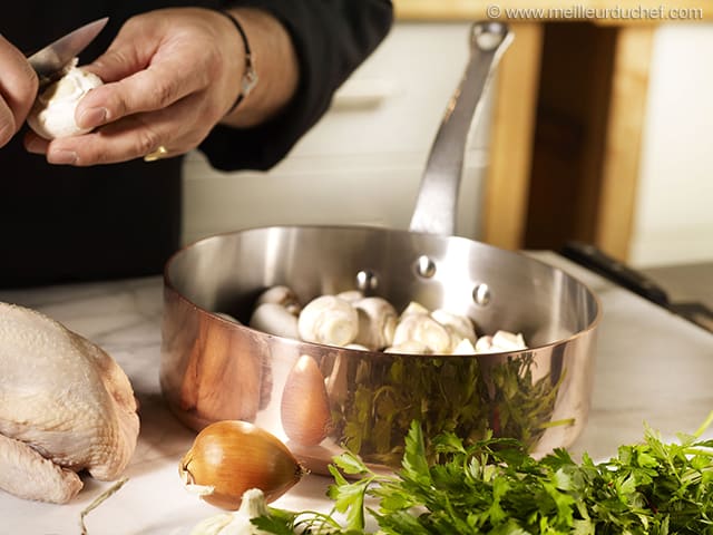 To cook mushrooms à blanc