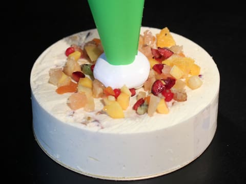 Tutti Frutti Meringue Cake - Our recipe with photos - Meilleur du Chef