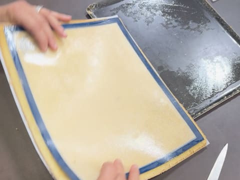 Entremets Albero di Natale con ribes rosso, ribes nero e vaniglia - 129