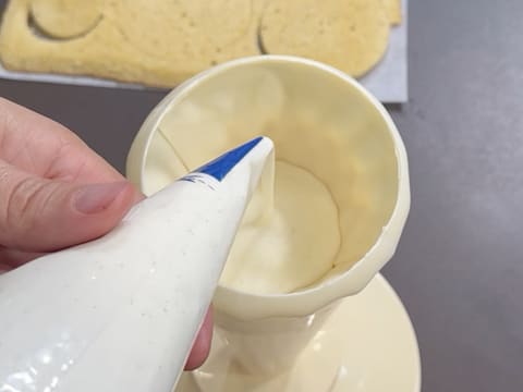 Entremets Albero di Natale con ribes rosso, ribes nero e vaniglia - 140
