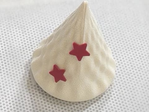 Entremets Albero di Natale con ribes rosso, ribes nero e vaniglia - 189