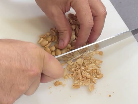 Entremets indivuduali al cioccolato con caramello alla banana e arachidi - 37