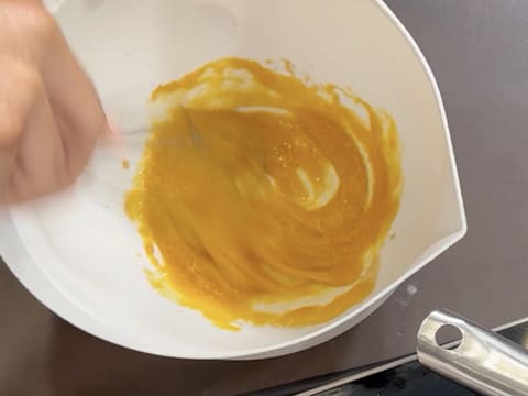 Entremets al cioccolato fondente e pralinato alla vaniglia e noci pecan - 106