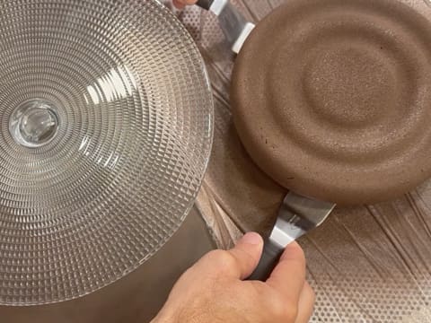 Entremets al cioccolato fondente e pralinato alla vaniglia e noci pecan - 181