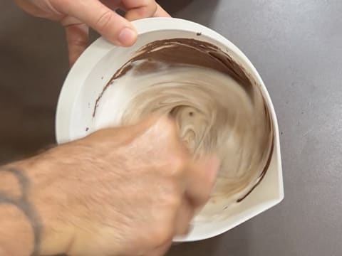 Entremets ai mirtilli, cioccolato e vaniglia - 49