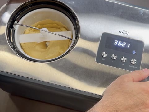 Ghiaccioli al limone, lampone e mango - 7