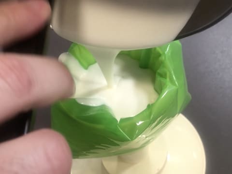Mini entremets al rabarbaro, litchi e tè matcha - 78