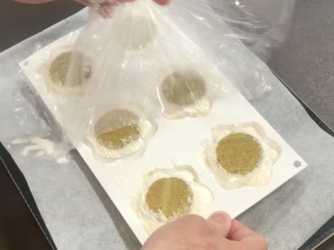 Mini entremets al rabarbaro, litchi e tè matcha - 88