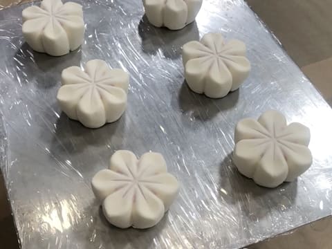 Mini entremets al rabarbaro, litchi e tè matcha - 96