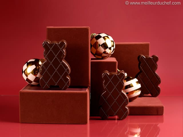 Orsacchiotti al cioccolato con Gianduja, caramello ultra cremoso e pralinato croccante alle nocciole