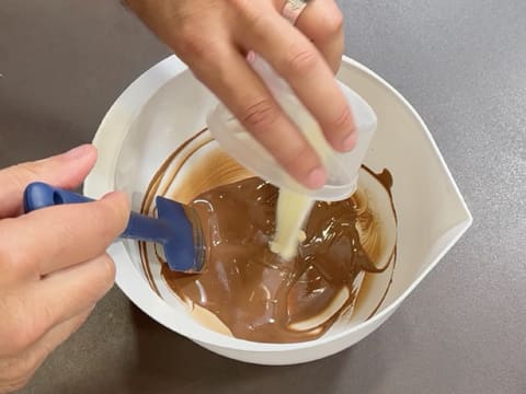 Tavoletta Calendario dell'Avvento cioccolato, arachidi e caramello al burro salato - 74