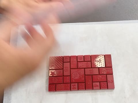 Tavoletta Calendario dell'Avvento cioccolato, arachidi e caramello al burro salato - 95