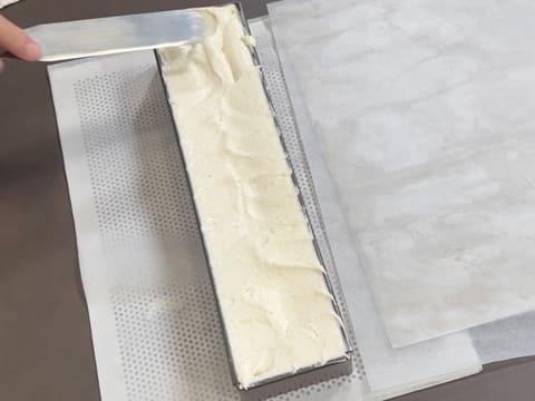 Tronchetto di Natale all'Ananas, Cocco e Pralinato al Sesamo Nero - 132