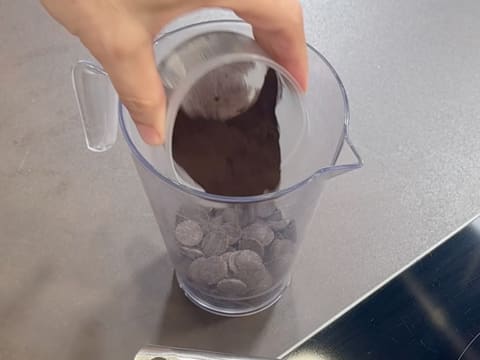 Tronchetto di Natale all'Ananas, Cocco e Pralinato al Sesamo Nero - 153