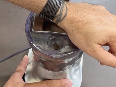 Tronchetto di Natale all'Ananas, Cocco e Pralinato al Sesamo Nero - 16