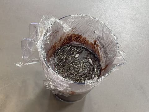 Tronchetto di Natale all'Ananas, Cocco e Pralinato al Sesamo Nero - 160