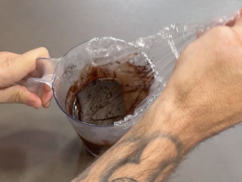 Tronchetto di Natale all'Ananas, Cocco e Pralinato al Sesamo Nero - 163