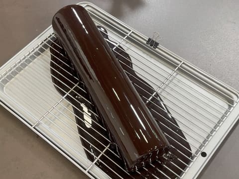 Tronchetto di Natale all'Ananas, Cocco e Pralinato al Sesamo Nero - 172